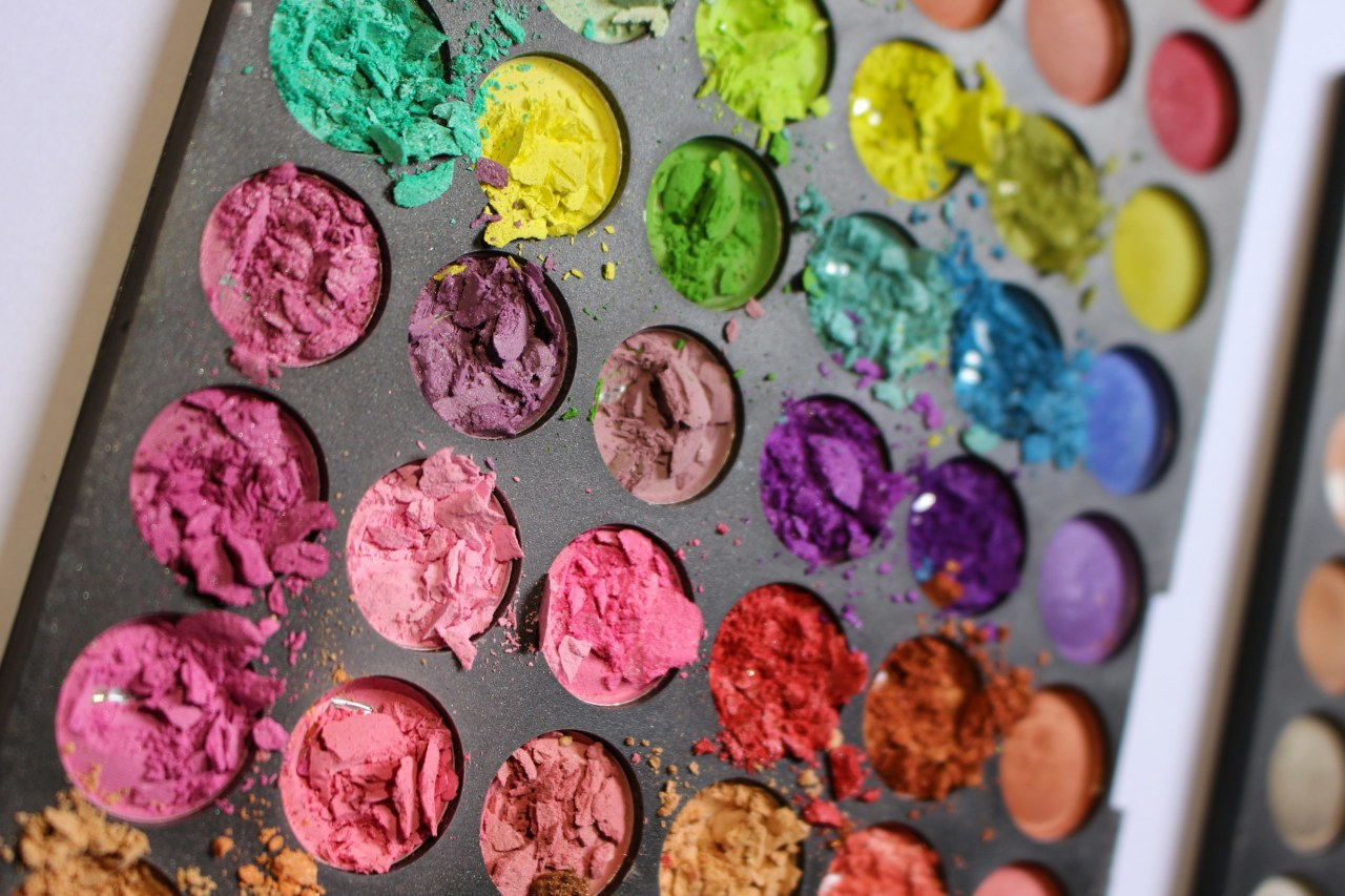 Історія розвитку бренду Hillary Cosmetics